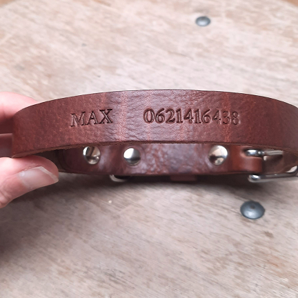 No Fuss Leren Halsband met naam en/of telefoonnummer - Cooper & Quint