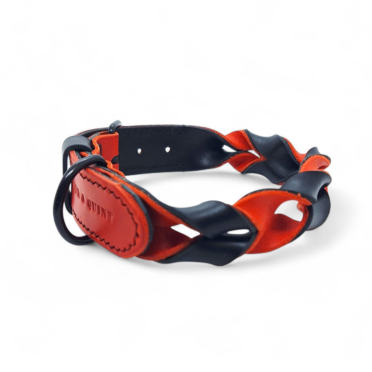 Designed by Bailey | Scarlet Black Double Twist Halsband - Cooper & Quint