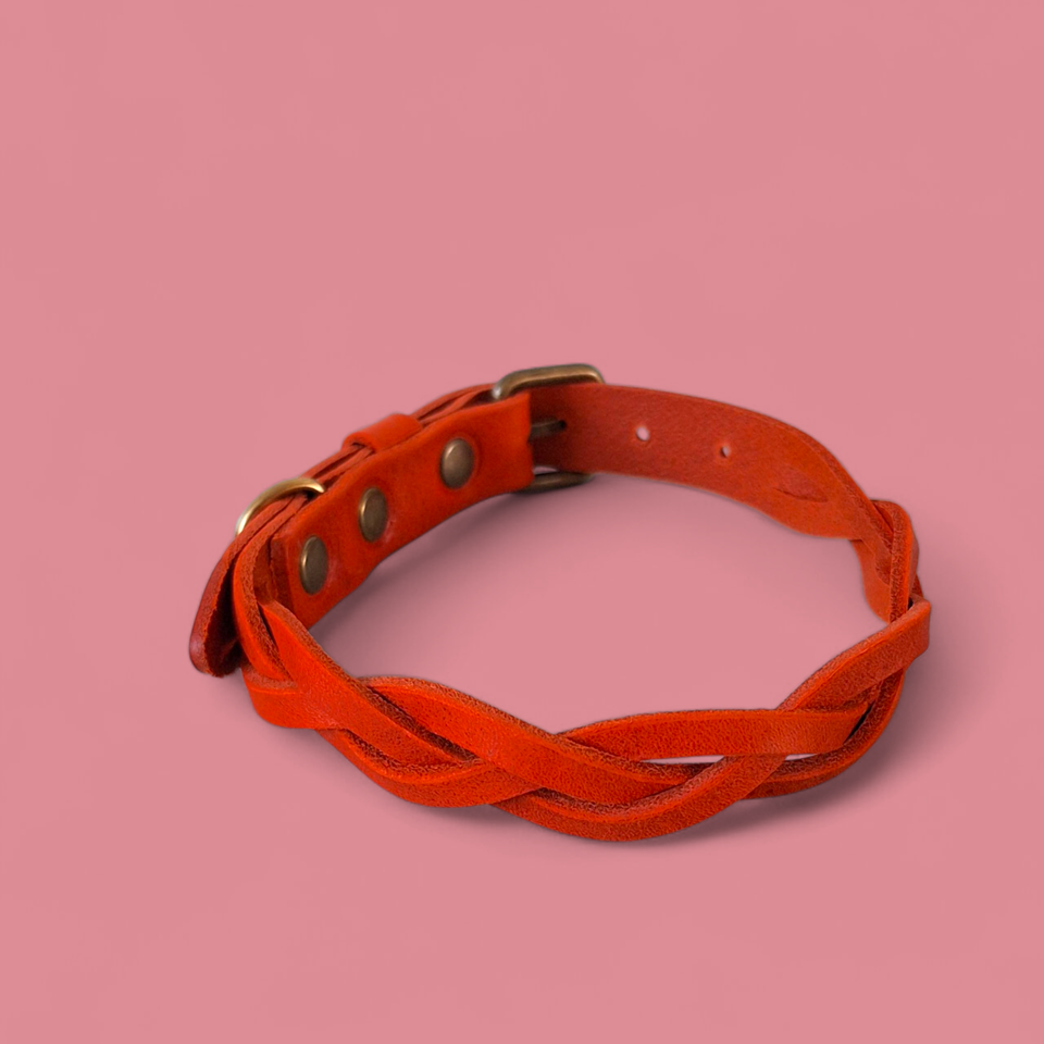 Scarlet Red Limited Edition | Twisted Halsband - Cooper & Quint